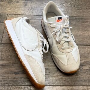 Nike Women's White and Cream Sneakers